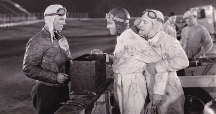 The Crowd Roars (1932)